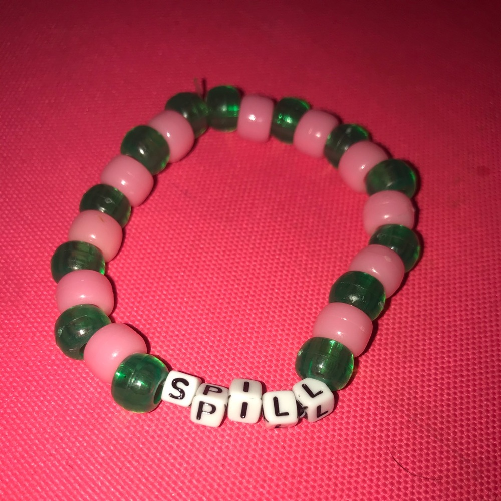 “spill” bracelet